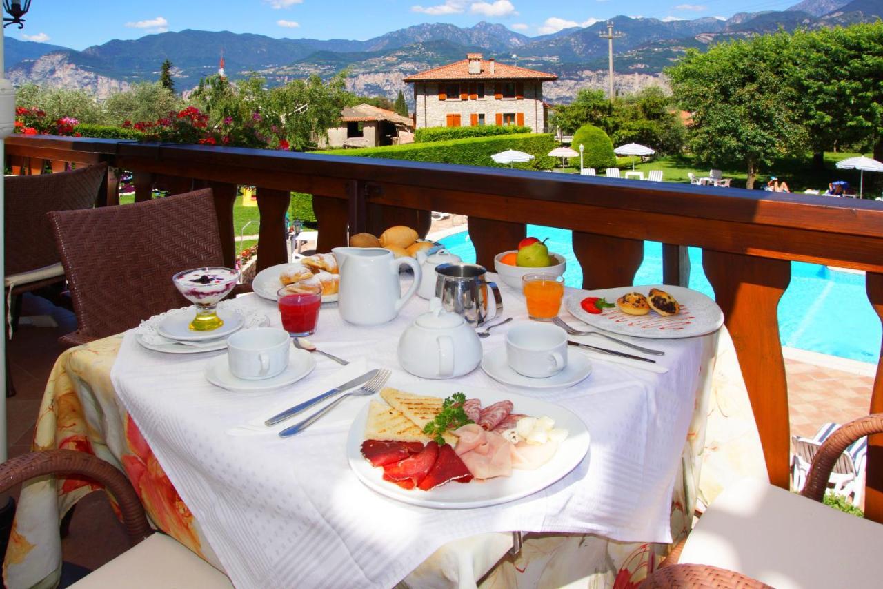 Park Hotel Val Di Monte ***S Мальчезине Экстерьер фото