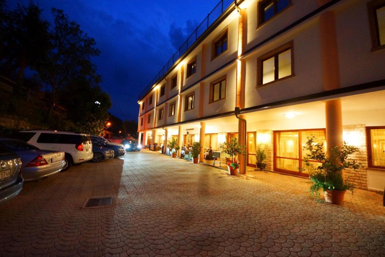 Park Hotel Val Di Monte ***S Мальчезине Экстерьер фото