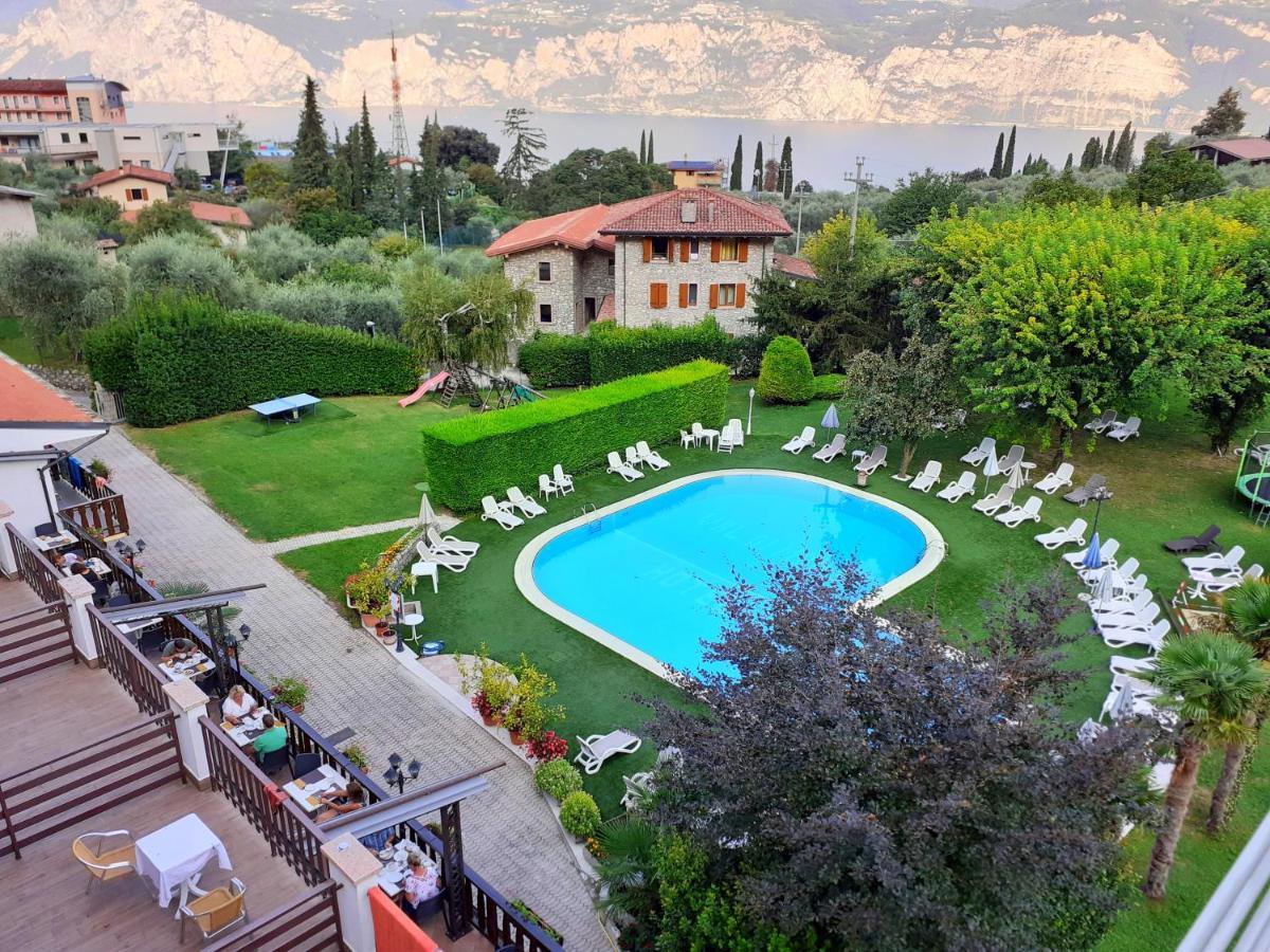 Park Hotel Val Di Monte ***S Мальчезине Экстерьер фото