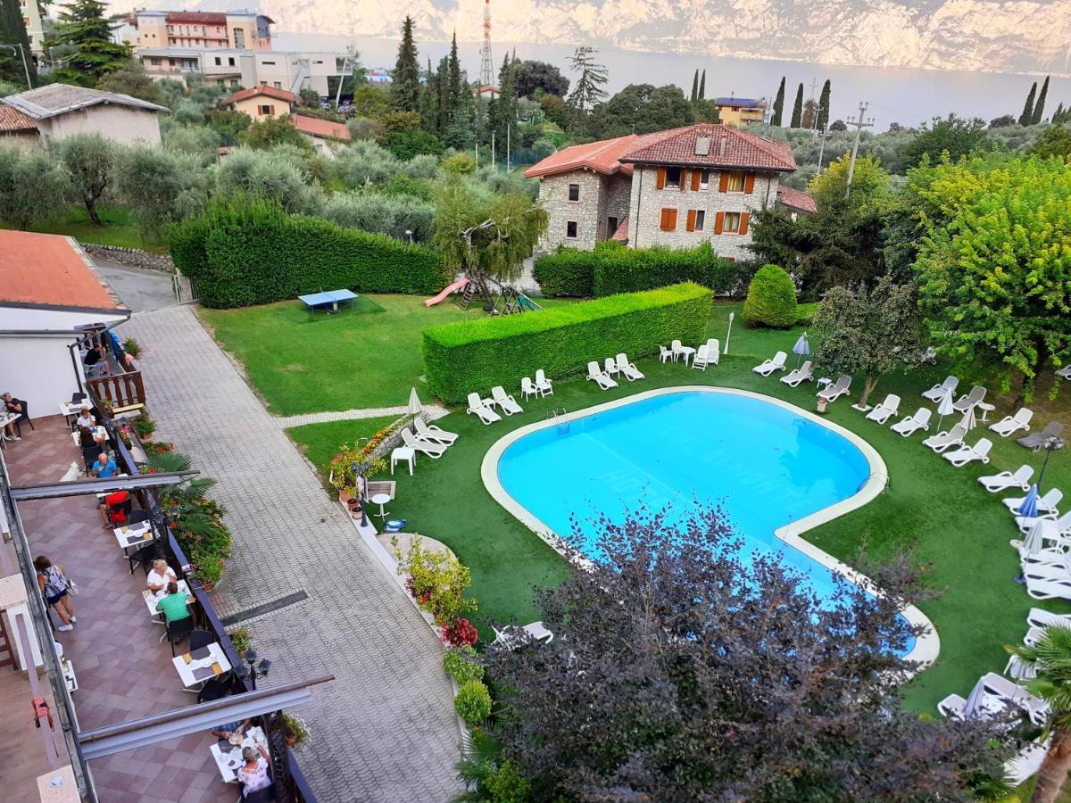 Park Hotel Val Di Monte ***S Мальчезине Экстерьер фото