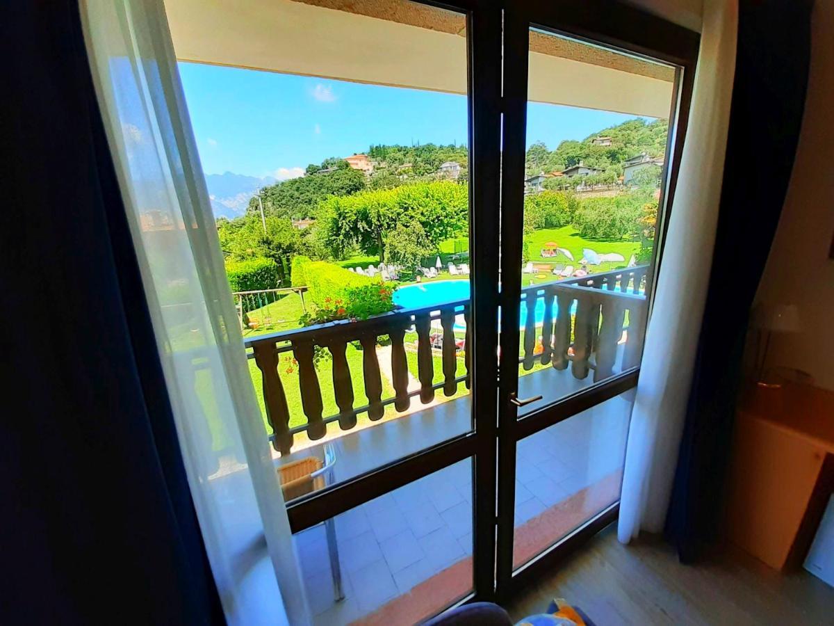 Park Hotel Val Di Monte ***S Мальчезине Экстерьер фото